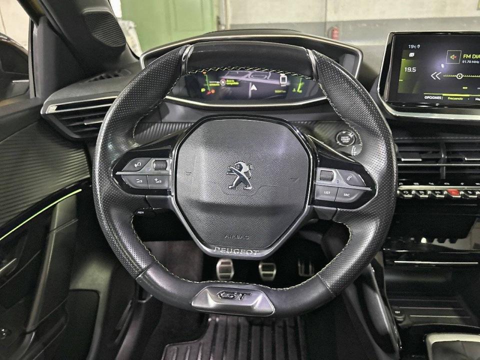 Peugeot 208 PureTech 73kW (100CV) GT