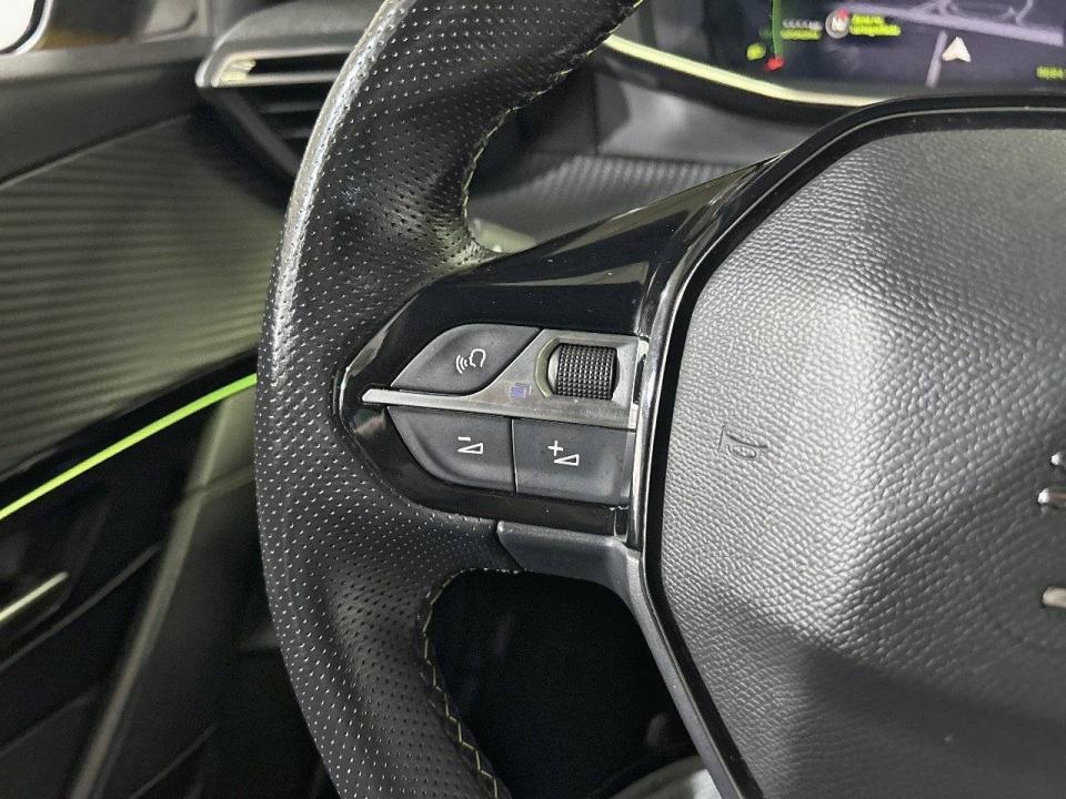 Peugeot 208 PureTech 73kW (100CV) GT