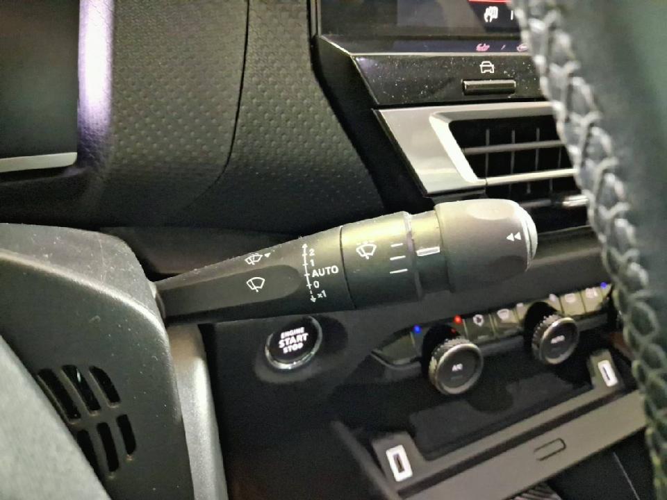 Citroen C4 PureTech 130 S&S 6v Shine