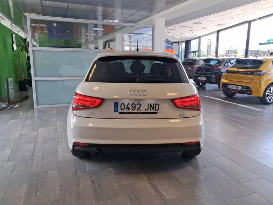 Audi A1 Sportback 1.4 TDI 90CV Attracted