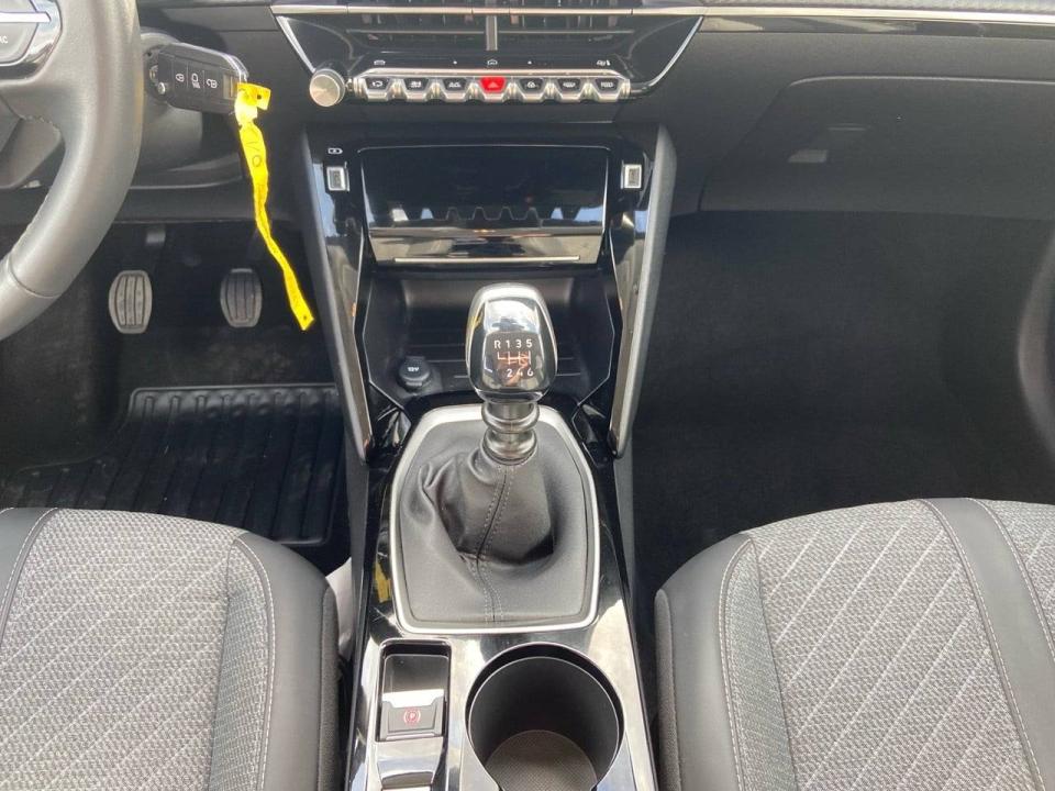 Peugeot 208 Allure Gasolina 100 S&S 6 Vel. MAN
