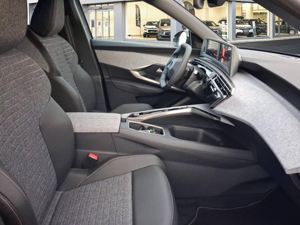 Peugeot 3008 Hybrid 1.2 107KW  eDCS6 Allure