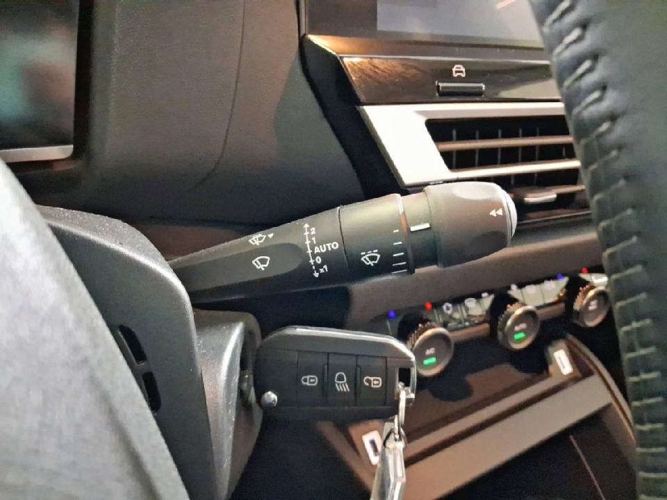 Citroen C4 Hybrid 145 ë-DCS6 Plus