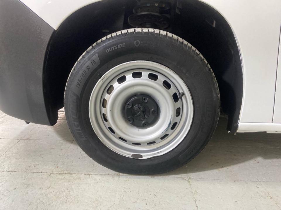 Peugeot Partner Standard 600kg BlueHDi 73kW Pro