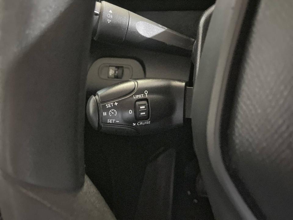 Peugeot Partner Standard 600kg BlueHDi 73kW Pro