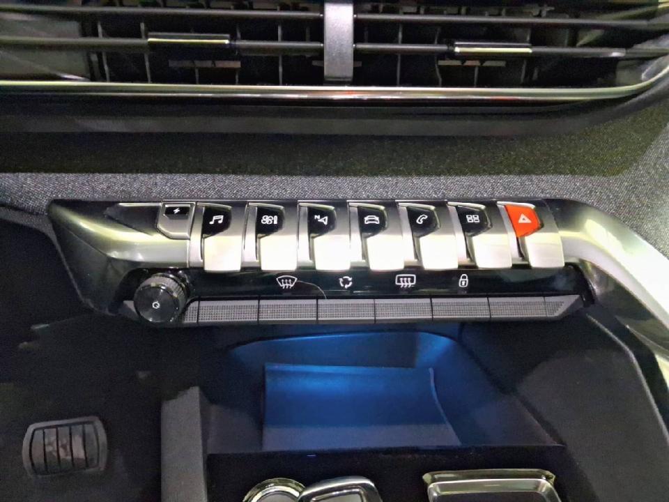 Peugeot 3008 Hybrid 225 e-EAT8 Allure Pack