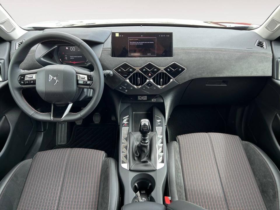 DS DS 3 PureTech 74kW (100CV) Performance Line