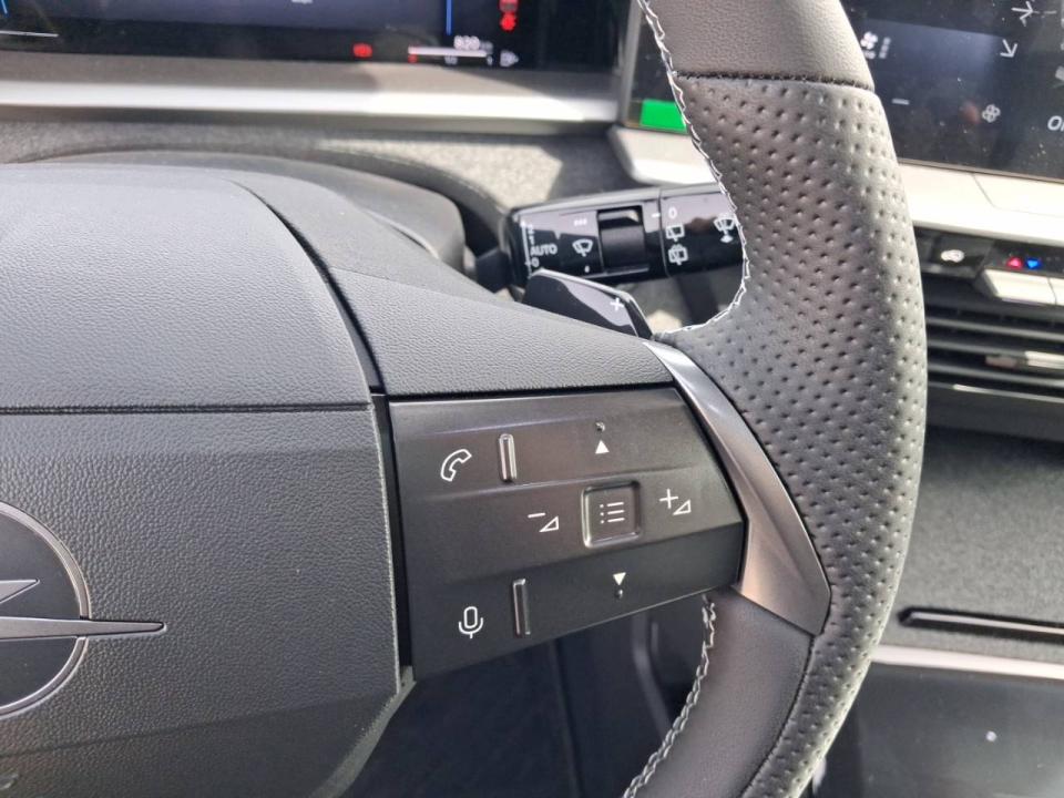 Opel Grandland 2ª serie 1.2T XHT Hybrid eDCT6 S/S GS