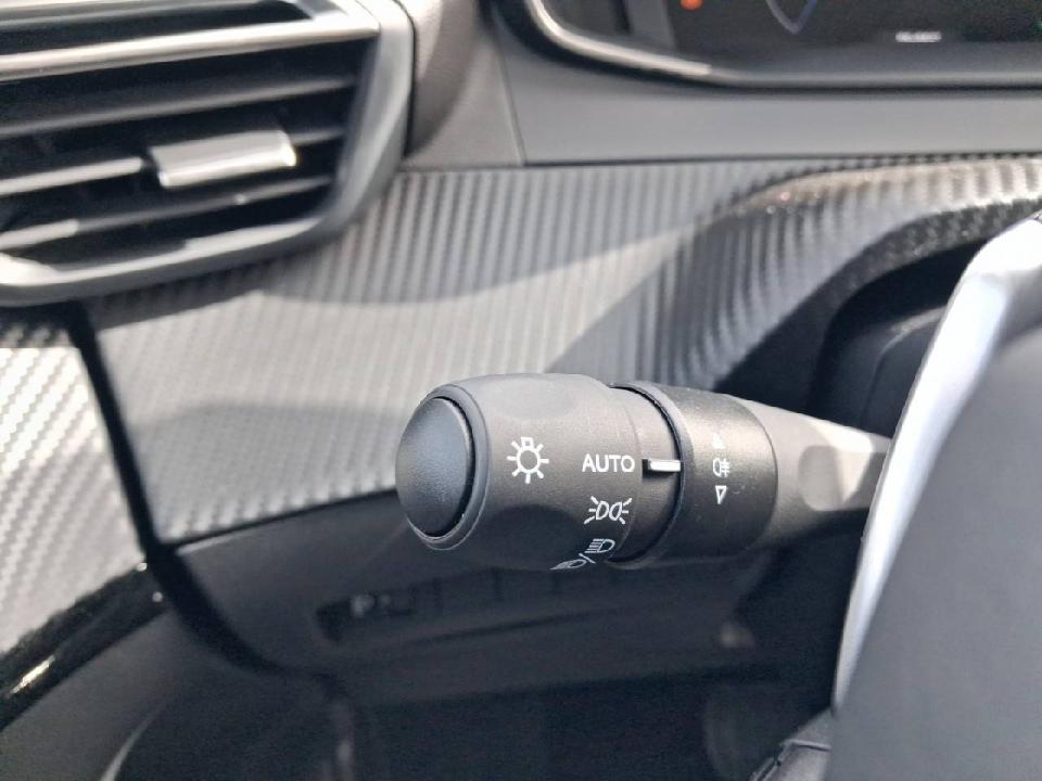 Peugeot 208 2ª serie HYBRID 110 eDCS6 Allure