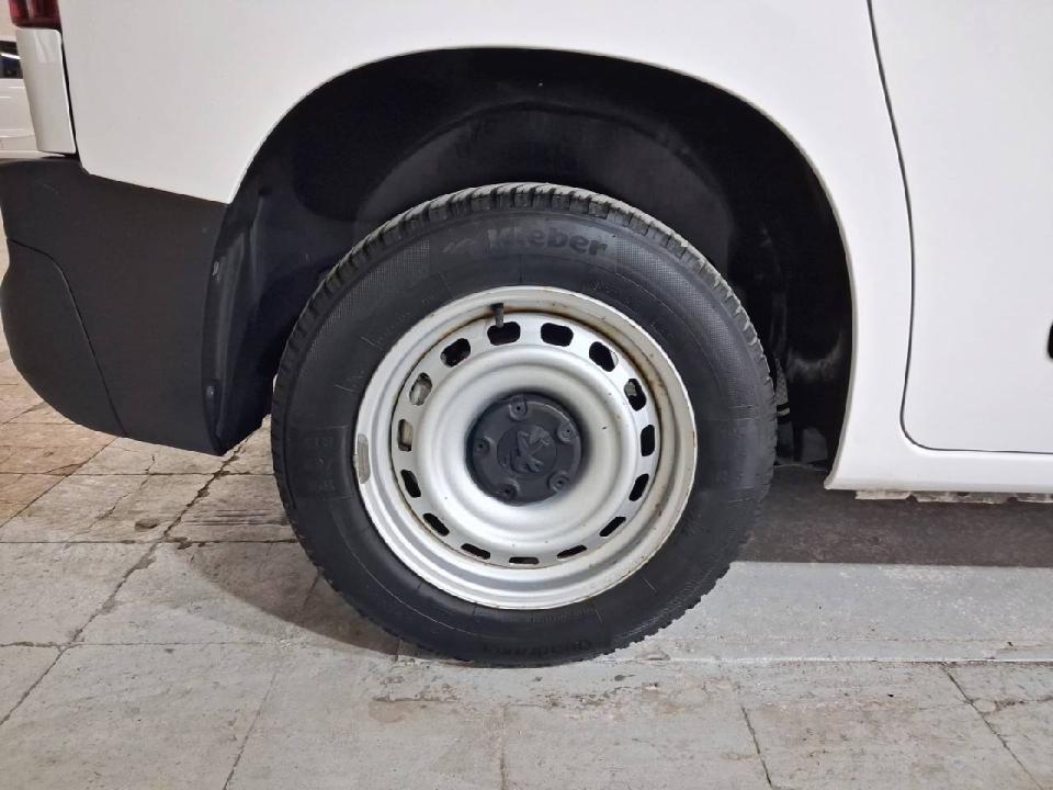 Peugeot Partner Pro Standard 600kg BlueHDi 73kW