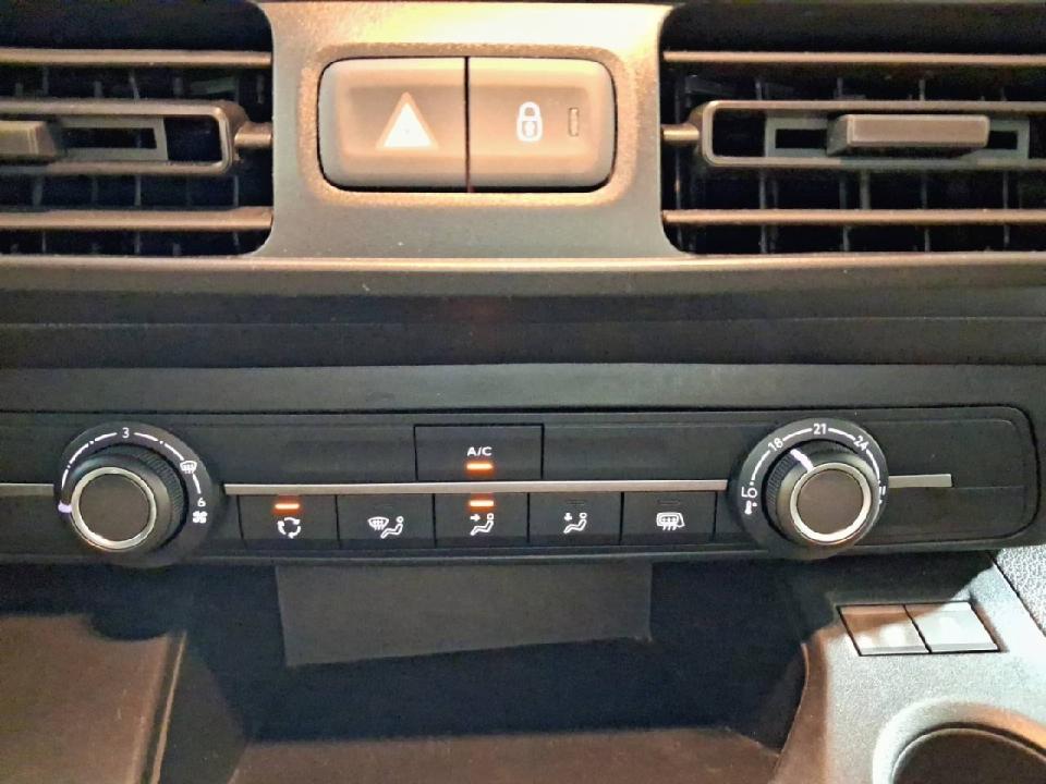 Peugeot Partner Pro Standard 600kg BlueHDi 73kW