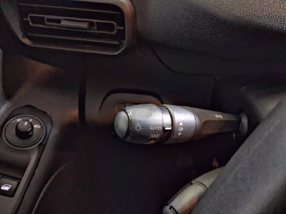 Peugeot Partner Pro Standard 600kg BlueHDi 73kW