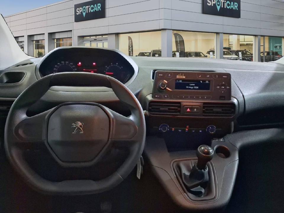 Peugeot Partner Pro Standard 600kg BlueHDi 73kW