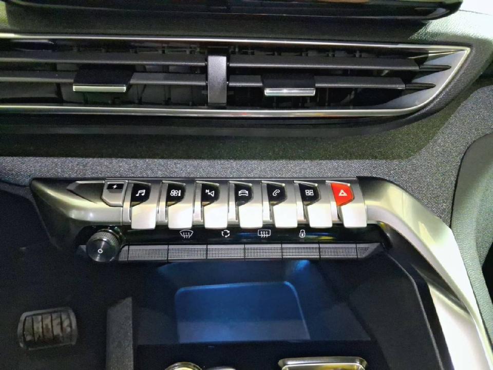 Peugeot 3008 Hybrid 225 e-EAT8 Allure Pack