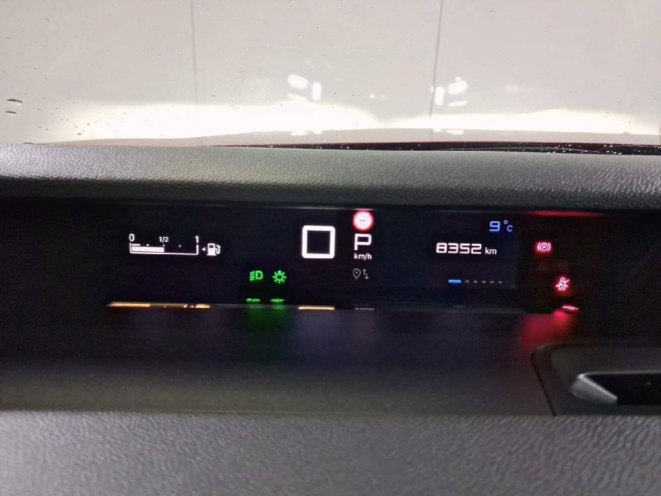 Citroen C3 Hybrid 110 e-DSC6 Business