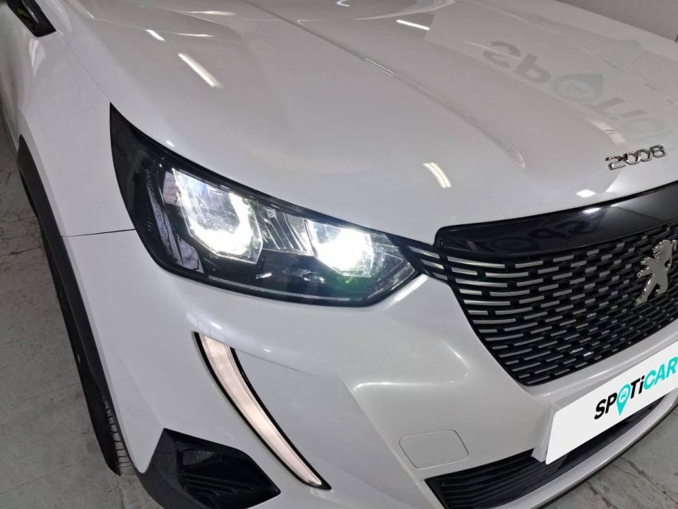 Peugeot 2008 Allure Puretech 100 S&S BVM6