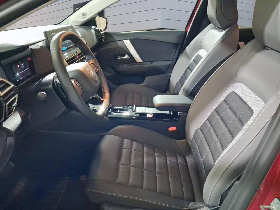 Citroen C4 Hybrid 145 ë-DCS6 Plus