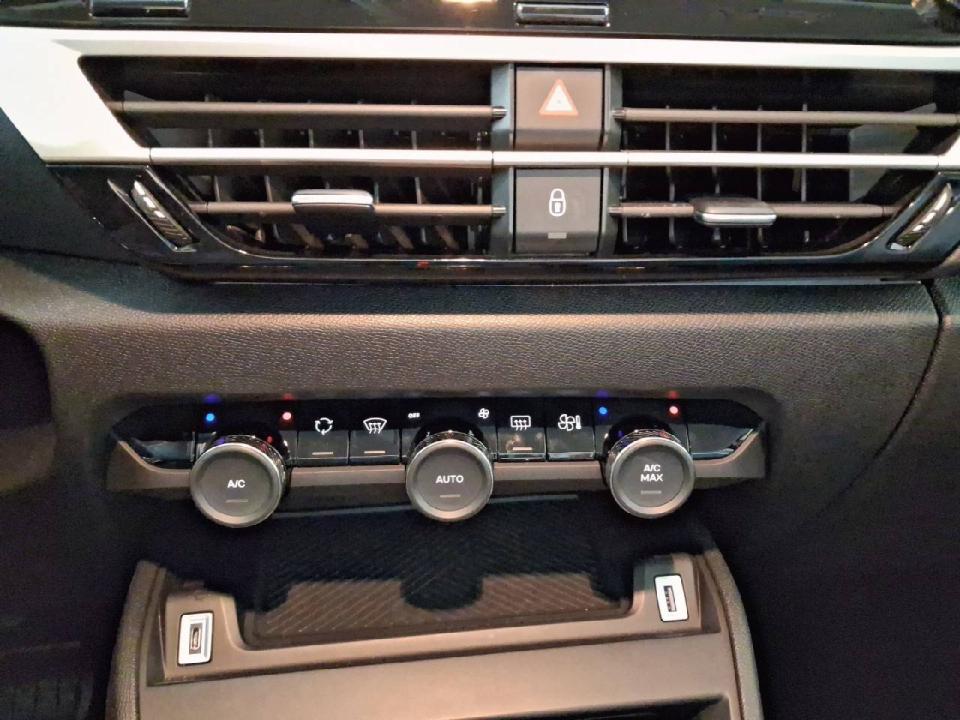 Citroen C4 Hybrid 145 ë-DCS6 Plus