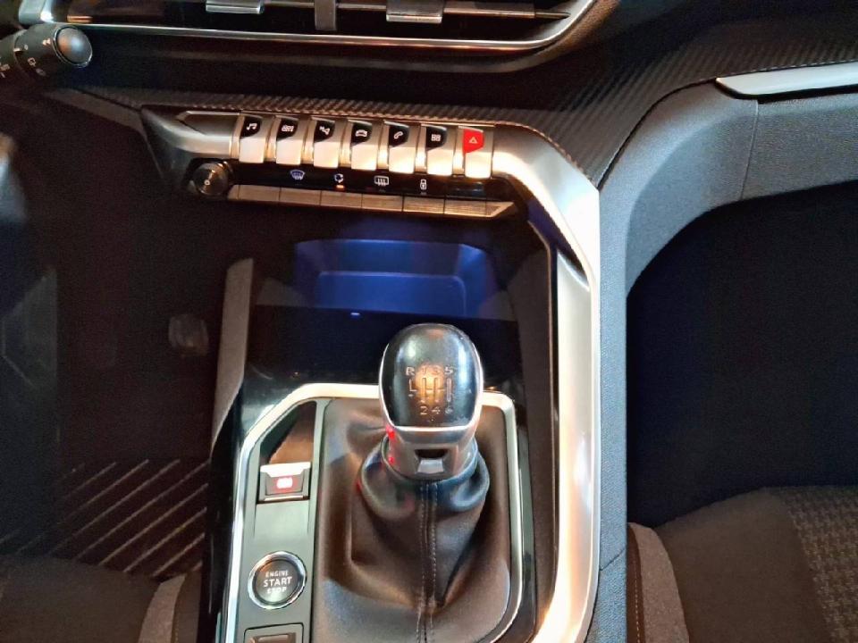 Peugeot 5008 Active 1.2L PureTech 96kW (130CV) S&S