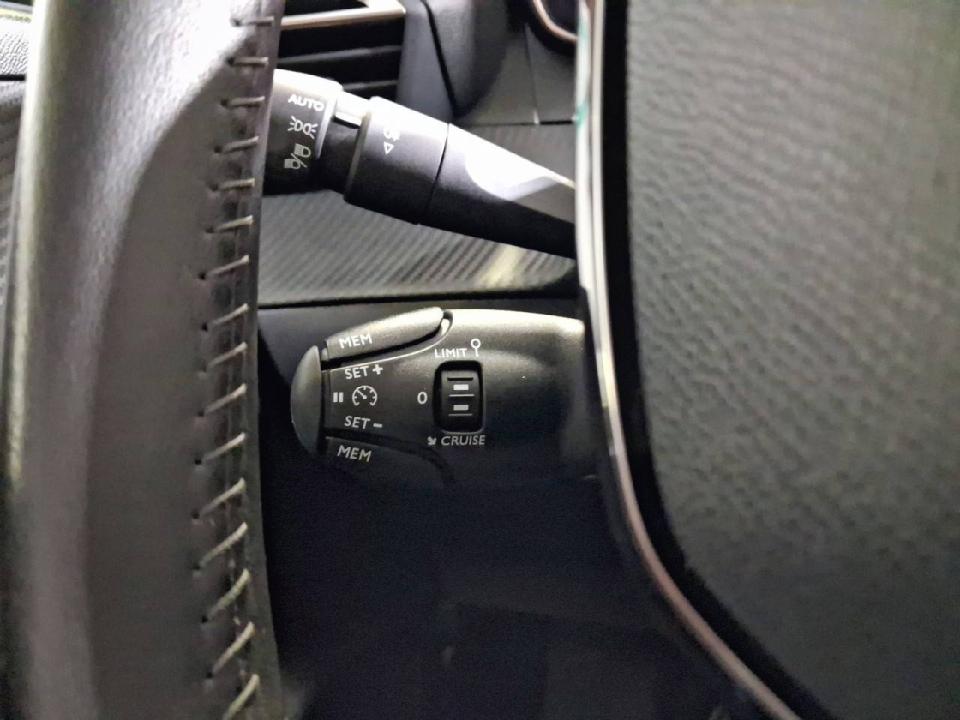 Peugeot 208 Allure Puretech 100