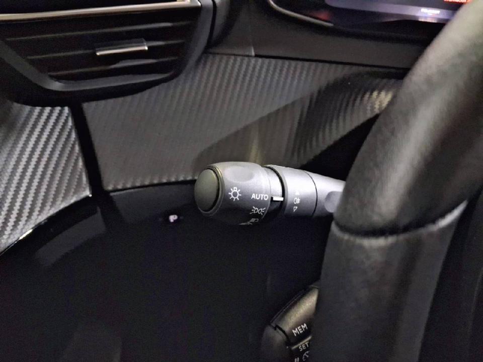 Peugeot 208 Allure Puretech 100
