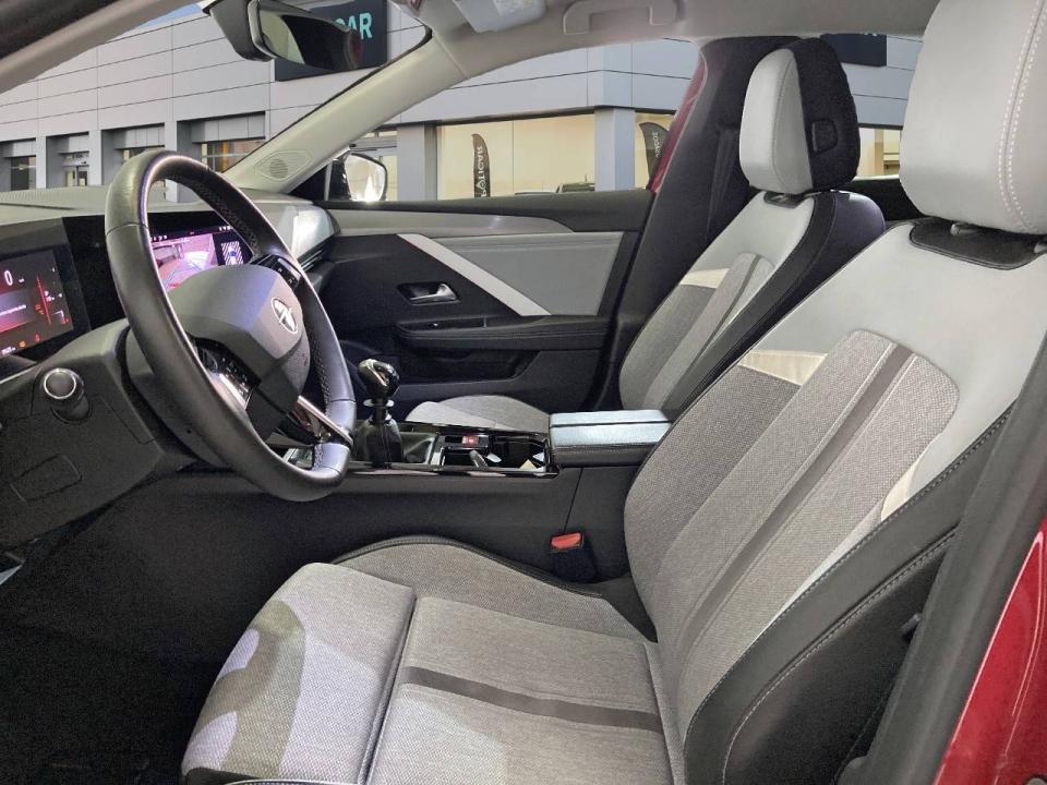 Opel Astra 1.2T XHT 96kW (130CV) Elegance