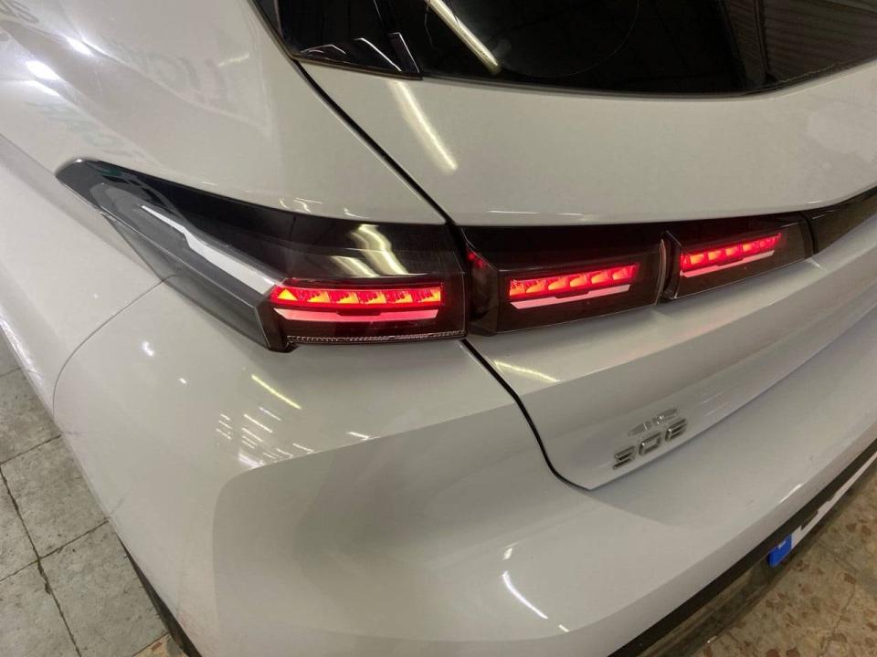 Peugeot 308 5P Allure Gasolina 130 S&S MAN