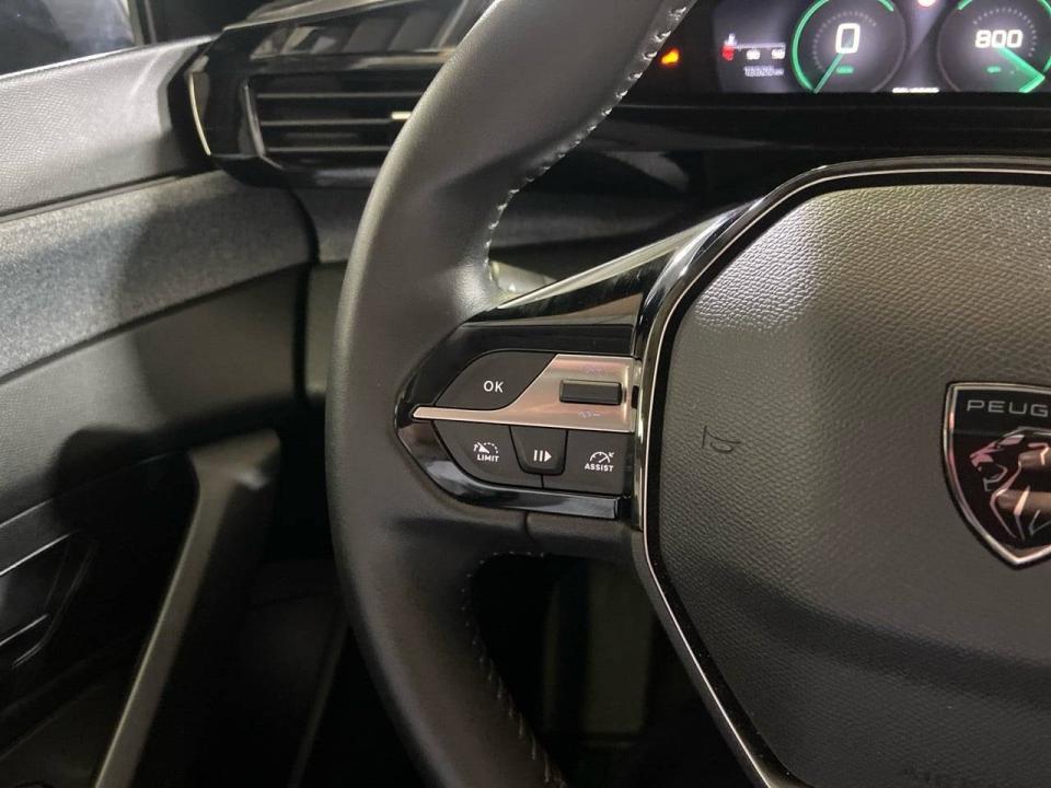 Peugeot 308 5P Allure Gasolina 130 S&S MAN