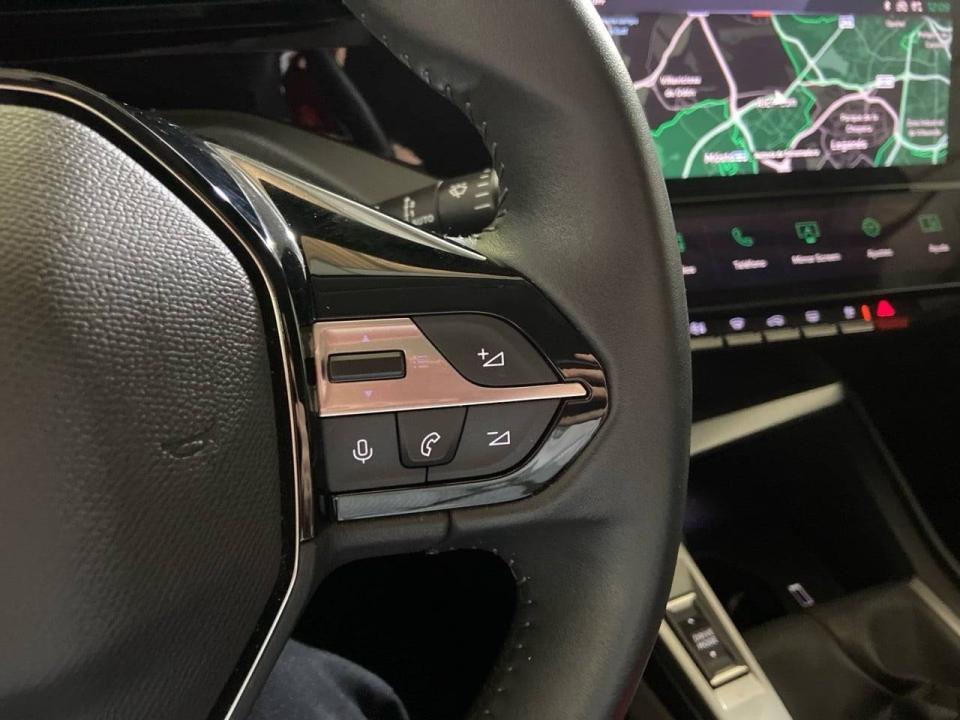 Peugeot 308 5P Allure Gasolina 130 S&S MAN