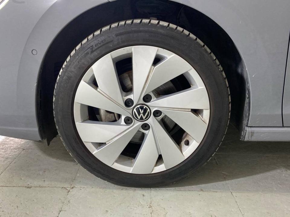 Volkswagen Golf "Más" 1.5 TSI 85kW (115CV)