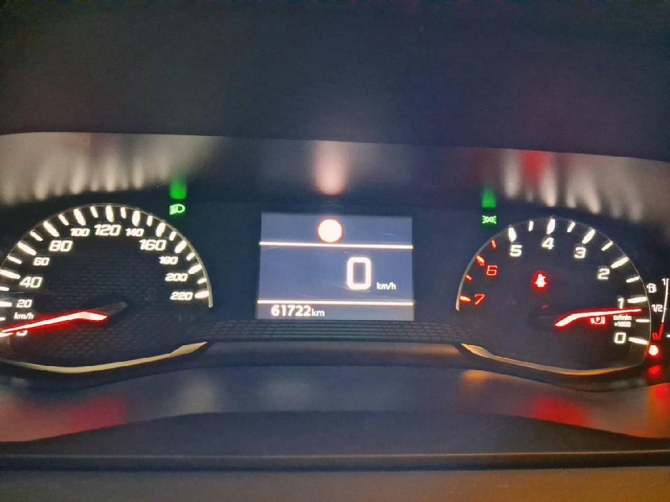 Peugeot 208 BlueHDi 73kW (100CV) Allure