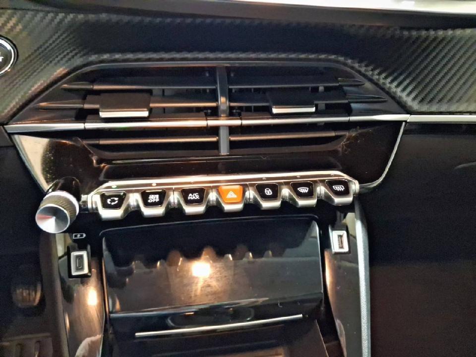 Peugeot 208 BlueHDi 73kW (100CV) Allure