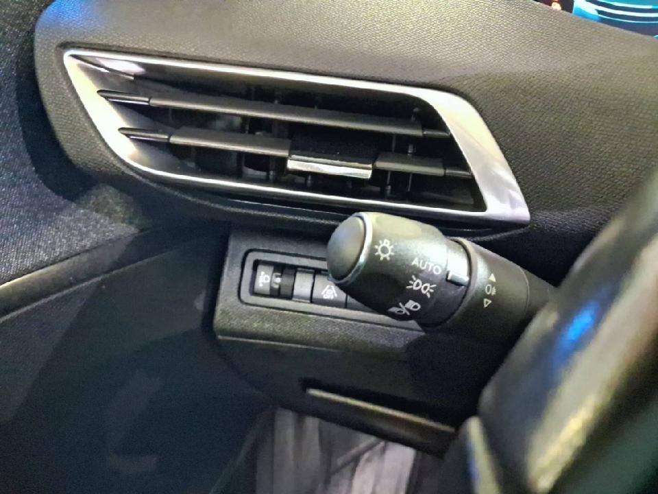 Peugeot 3008 Hybrid 225 e-EAT8 Allure Pack