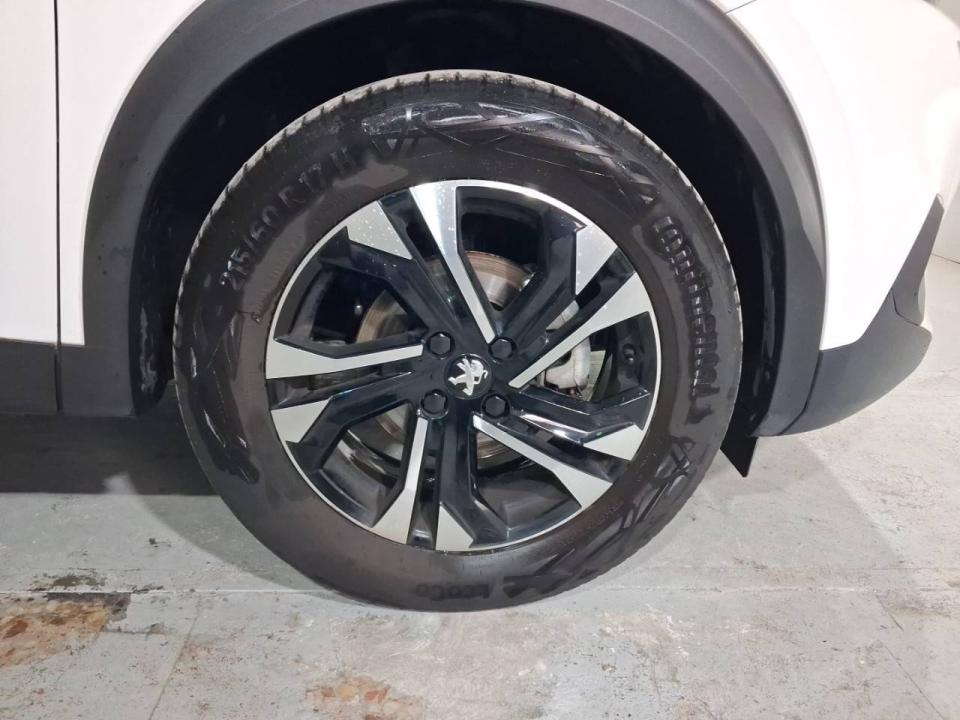 Peugeot 2008 Allure Puretech 100 S&S BVM6