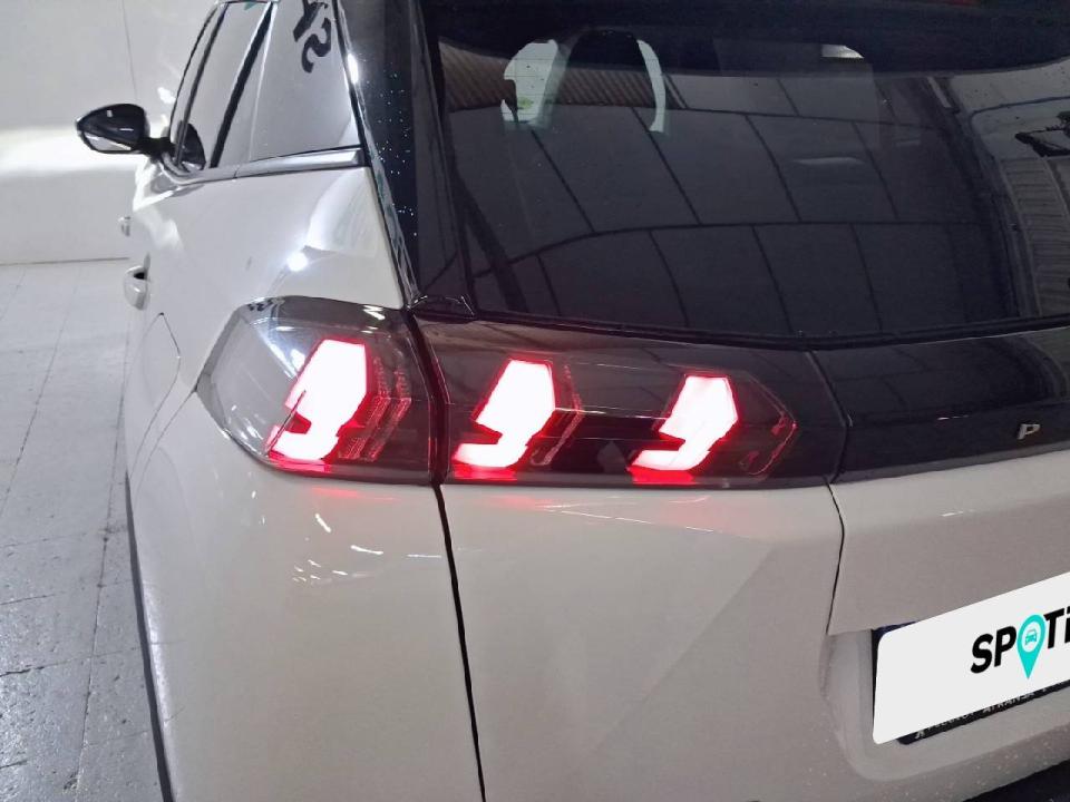 Peugeot 2008 Allure Puretech 100 S&S BVM6