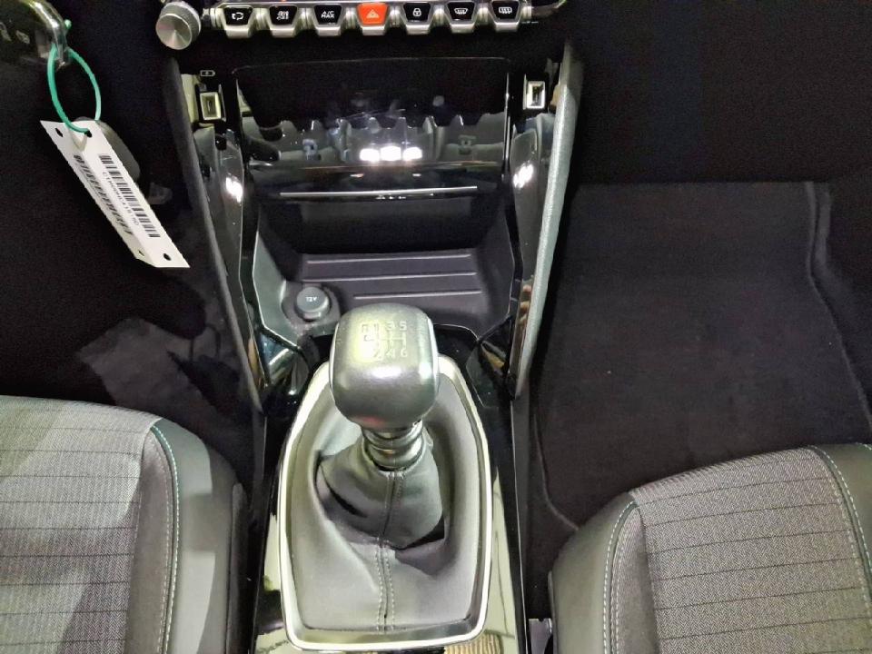Peugeot 2008 Allure Puretech 100 S&S BVM6