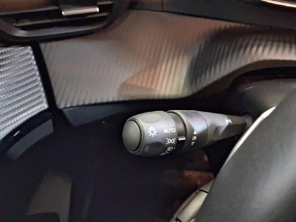 Peugeot 208 PureTech 73kW (100CV) EAT8 Allure Pack