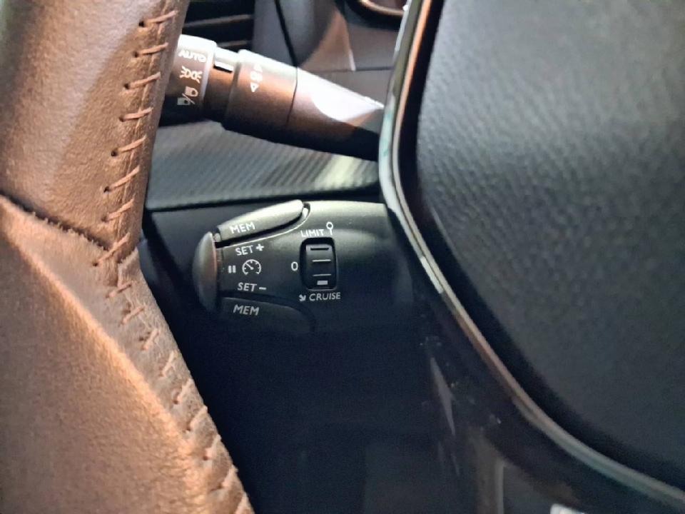 Peugeot 208 PureTech 73kW (100CV) Allure
