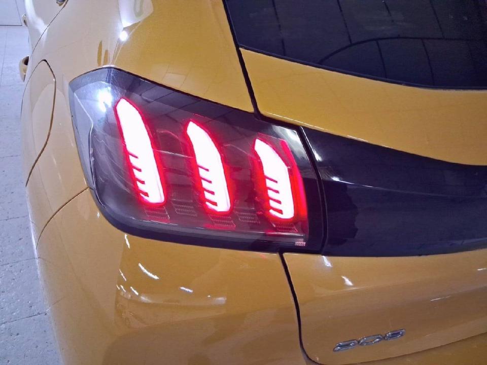 Peugeot 208 Allure Puretech 100