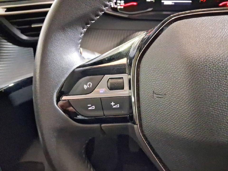 Peugeot 208 Allure Puretech 100