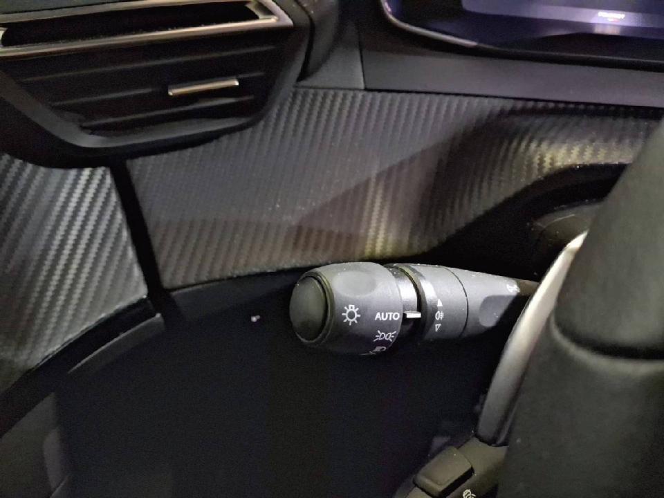 Peugeot 2008 N2008 Allure Hybrid 145 eDCS6