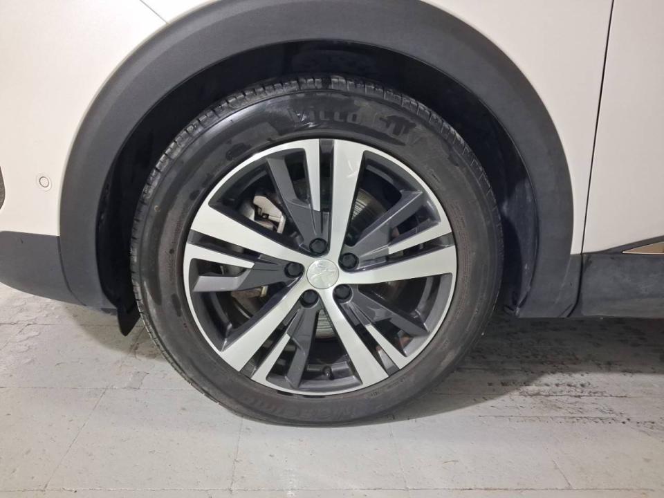 Peugeot 3008 Hybrid 225 e-EAT8 Allure Pack