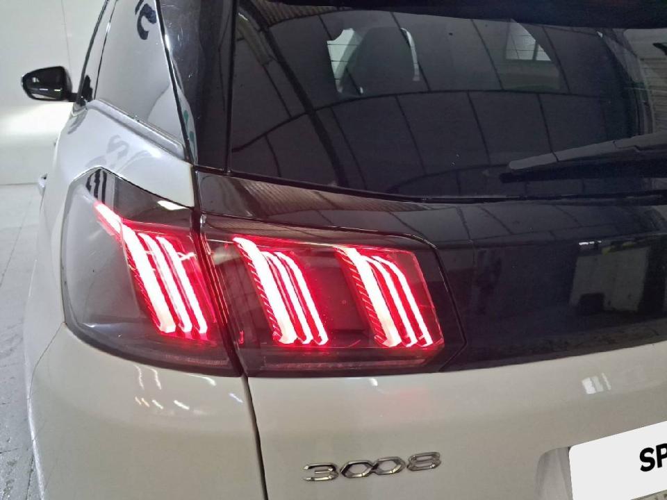 Peugeot 3008 Hybrid 225 e-EAT8 Allure Pack