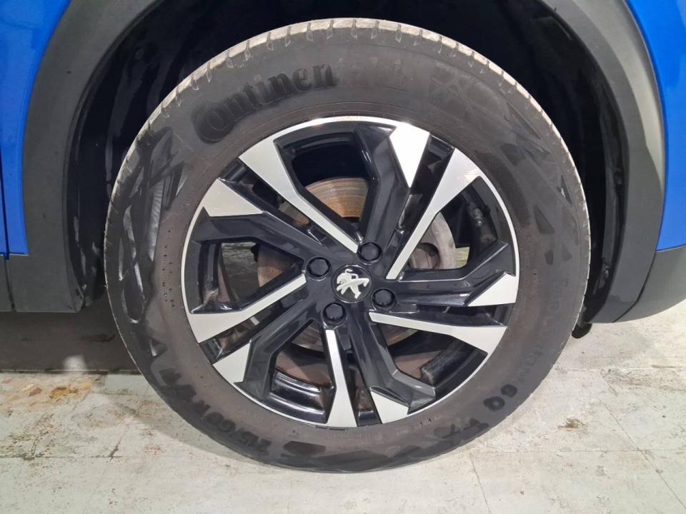 Peugeot 2008 Allure Pack Puretech 130 S&S 6 Vel. MAN