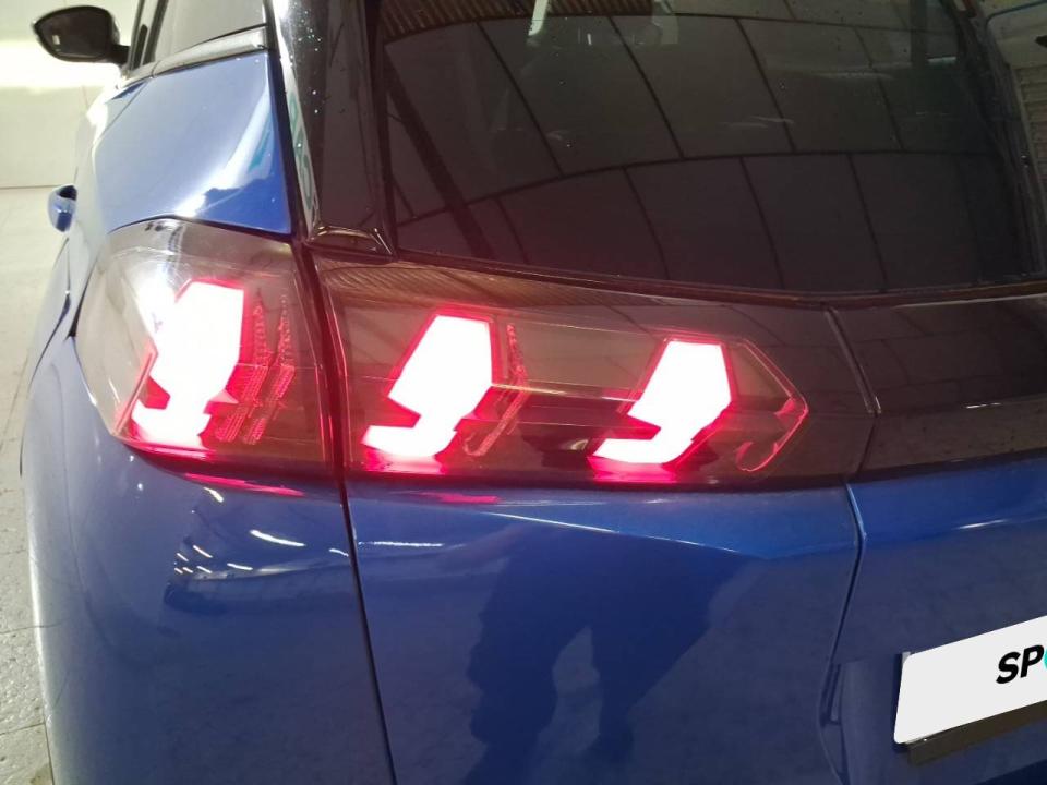 Peugeot 2008 Allure Pack Puretech 130 S&S 6 Vel. MAN