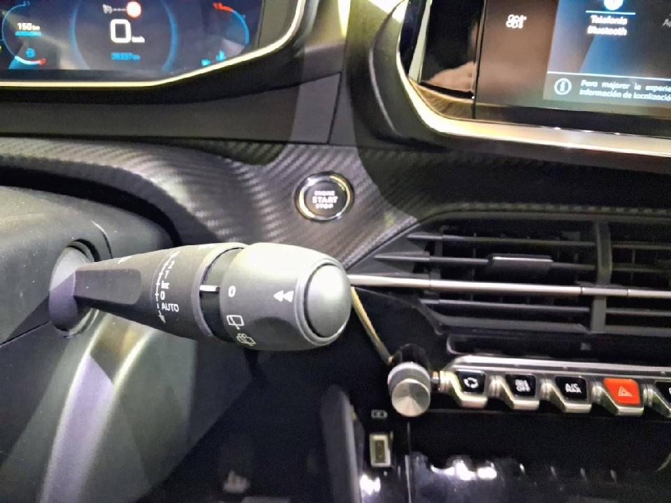 Peugeot 2008 Allure Pack Puretech 130 S&S 6 Vel. MAN