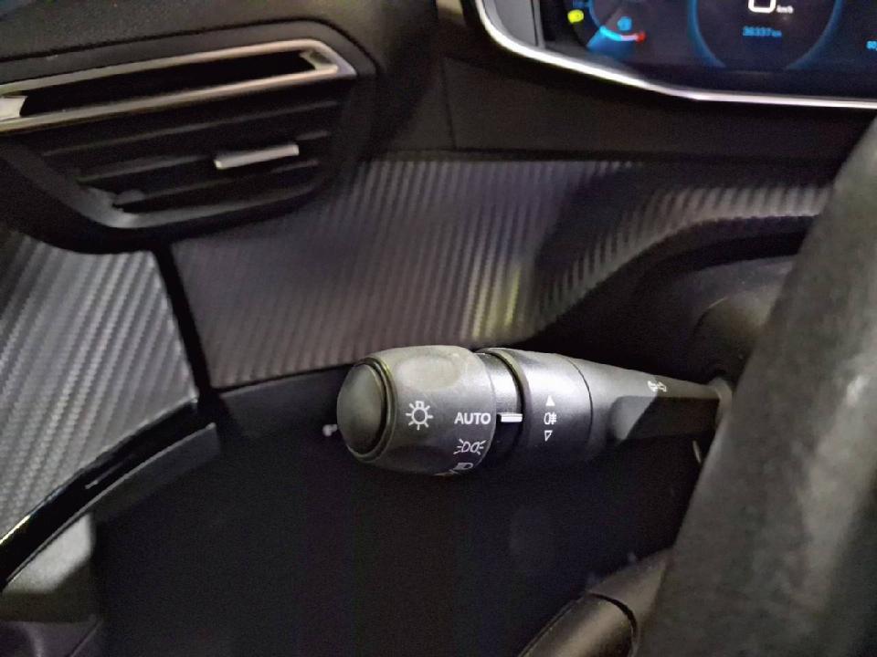 Peugeot 2008 Allure Pack Puretech 130 S&S 6 Vel. MAN