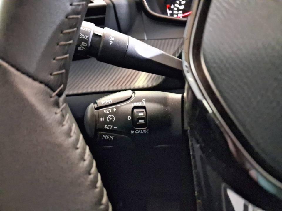 Peugeot 208 Allure Puretech 100