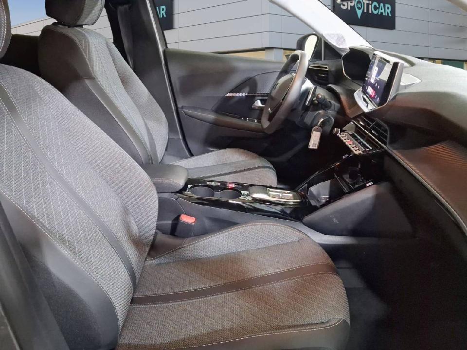 Peugeot 208 Allure HYBRID 110 eDCS6