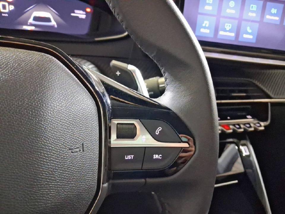 Peugeot 208 Allure HYBRID 110 eDCS6